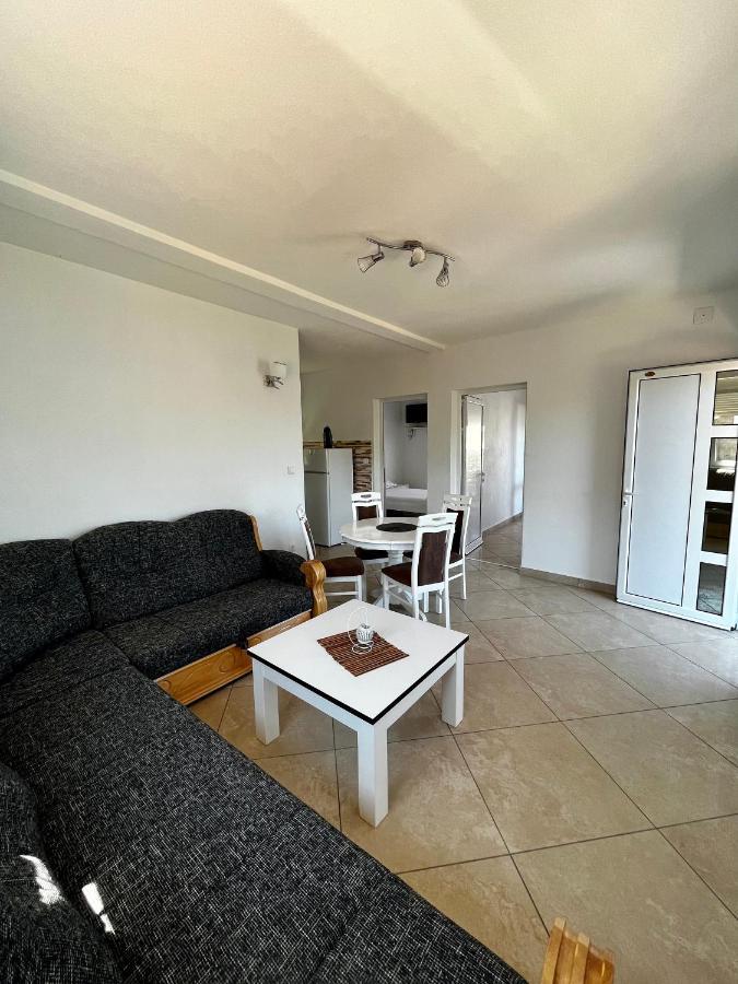 Apartments Apartmani Bojana Utjeha Εξωτερικό φωτογραφία