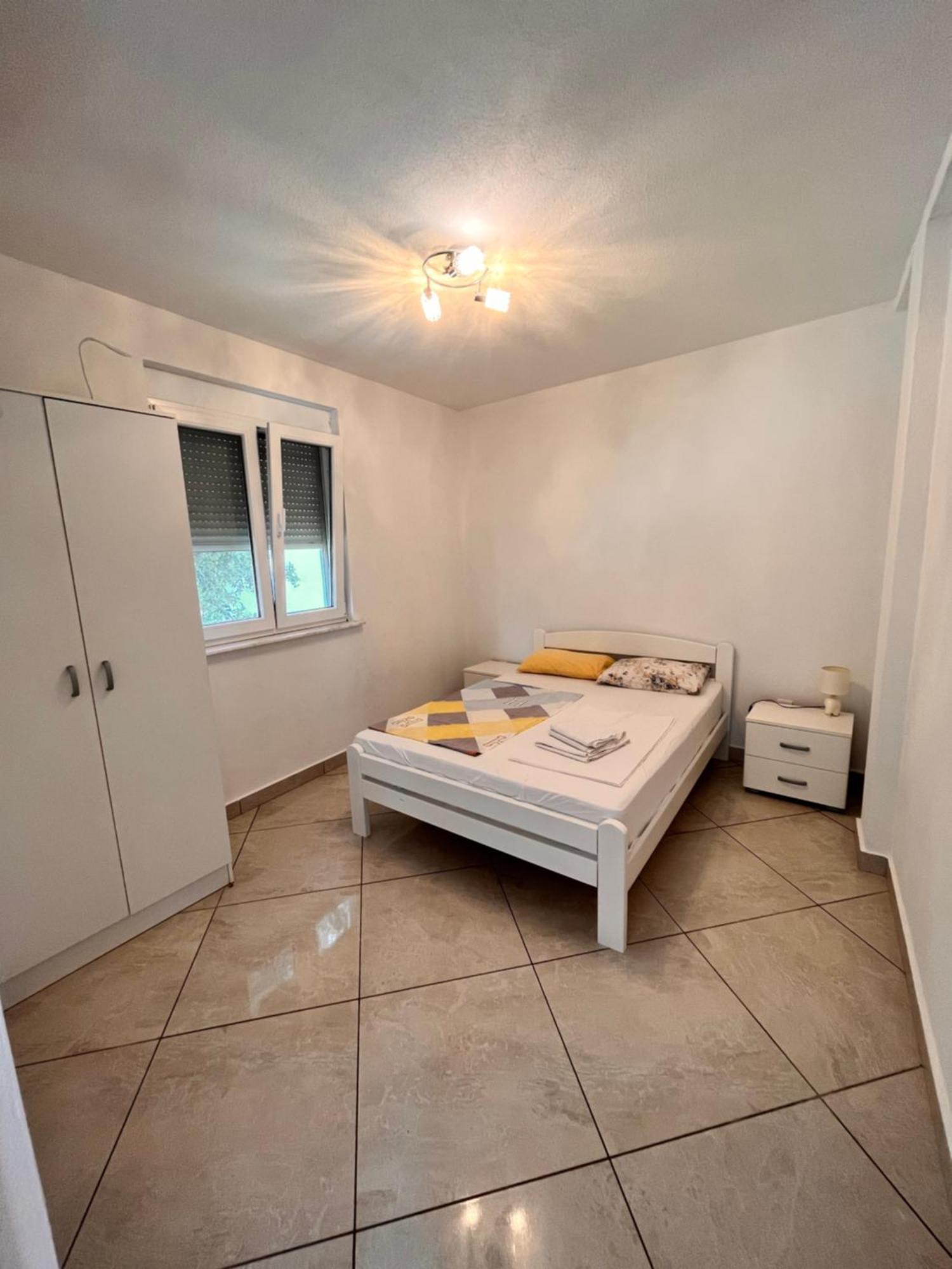 Apartments Apartmani Bojana Utjeha Εξωτερικό φωτογραφία
